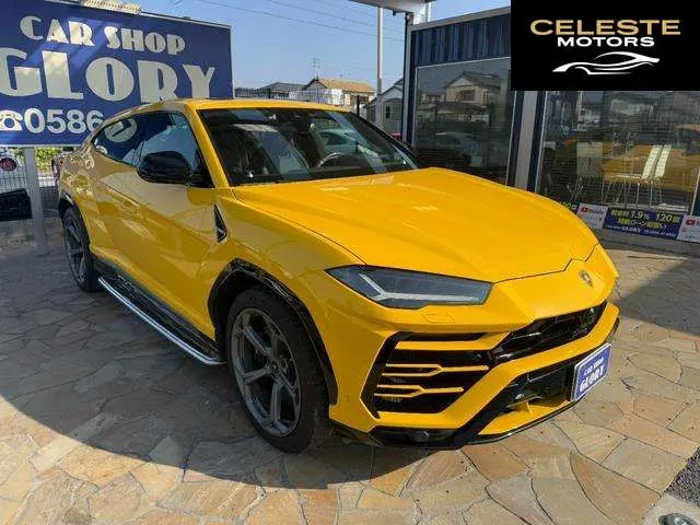 LAMBORGHINI Urus 2018 — photo 4 sur 8