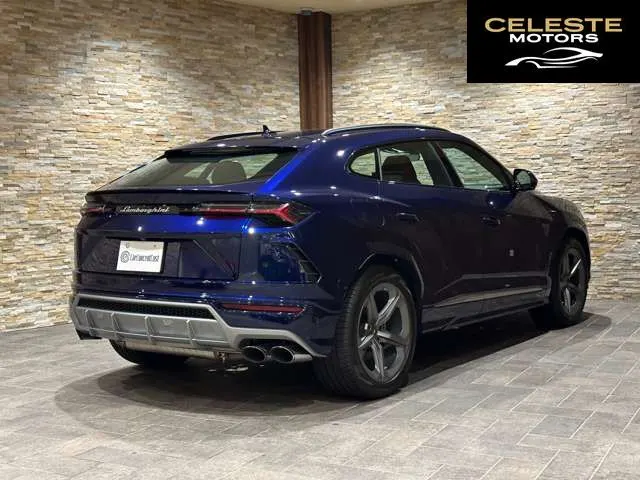 LAMBORGHINI Urus 2020 — photo 4 sur 8