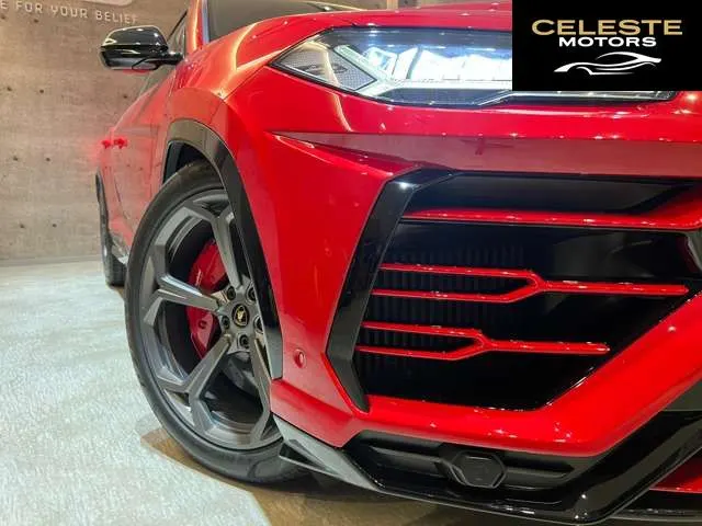 LAMBORGHINI Urus 2020 — photo 7 sur 8