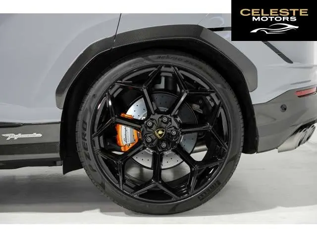 LAMBORGHINI Urus 2025 — photo 4 sur 8