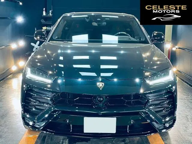 LAMBORGHINI Urus 2021 — photo 3 sur 8