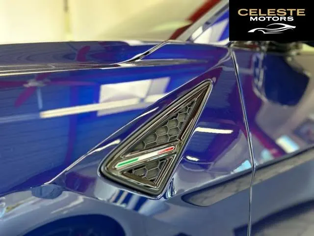 LAMBORGHINI Urus 2019 — photo 4 sur 8