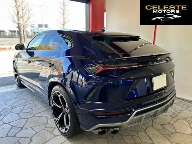 LAMBORGHINI Urus 2019 — photo 5 sur 8