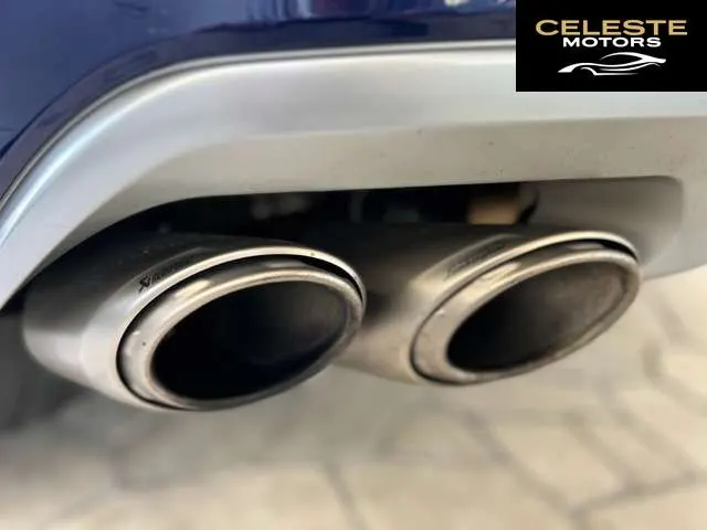LAMBORGHINI Urus 2019 — photo 8 sur 8