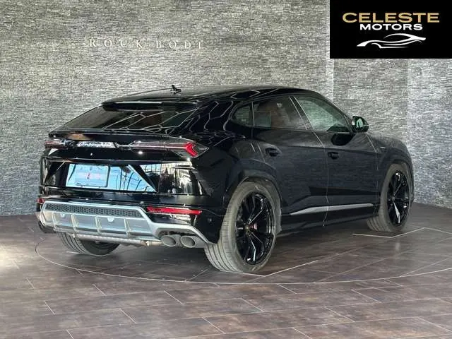 LAMBORGHINI Urus 2019 — photo 7 sur 8