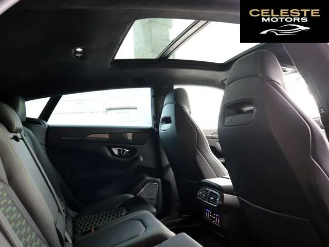 LAMBORGHINI Urus 2021 — photo 2 sur 8