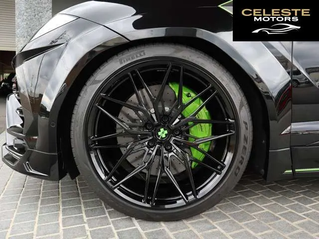 LAMBORGHINI Urus 2021 — photo 5 sur 8