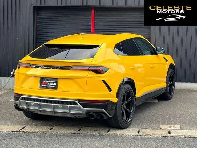 LAMBORGHINI Urus 2019 — photo 3 sur 8