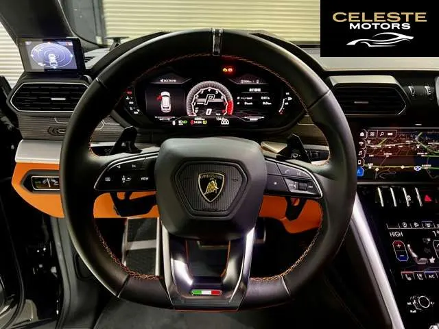 LAMBORGHINI Urus 2019 — photo 8 sur 8