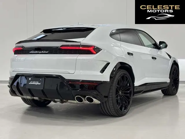 LAMBORGHINI Urus 2025 — photo 3 sur 8