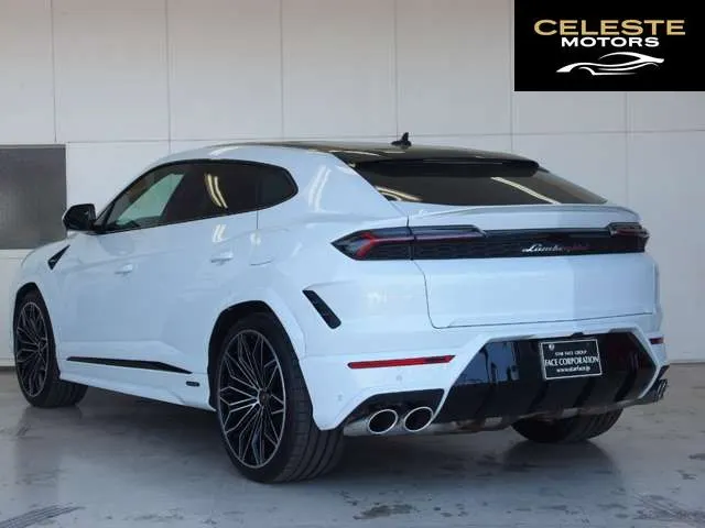 LAMBORGHINI Urus 2026 — photo 4 sur 8
