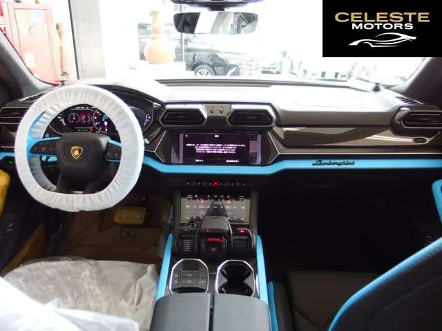 LAMBORGHINI Urus 2026 — photo 6 sur 8