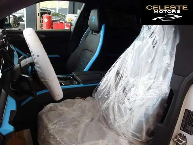 LAMBORGHINI Urus 2026 — photo 8 sur 8