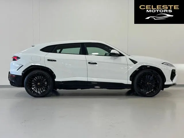 LAMBORGHINI Urus 2025 — photo 4 sur 8