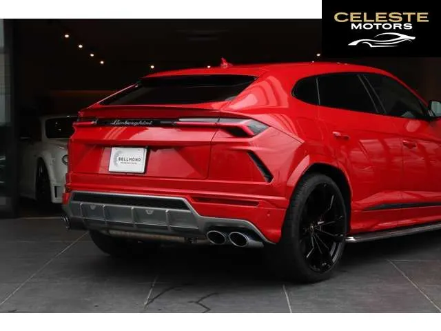 LAMBORGHINI Urus 2020 — photo 3 sur 8