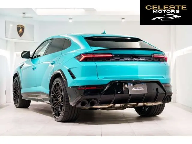 LAMBORGHINI Urus 2025 — photo 2 sur 8
