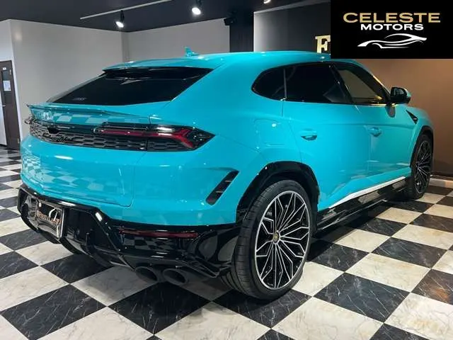 LAMBORGHINI Urus 2025 — photo 3 sur 8
