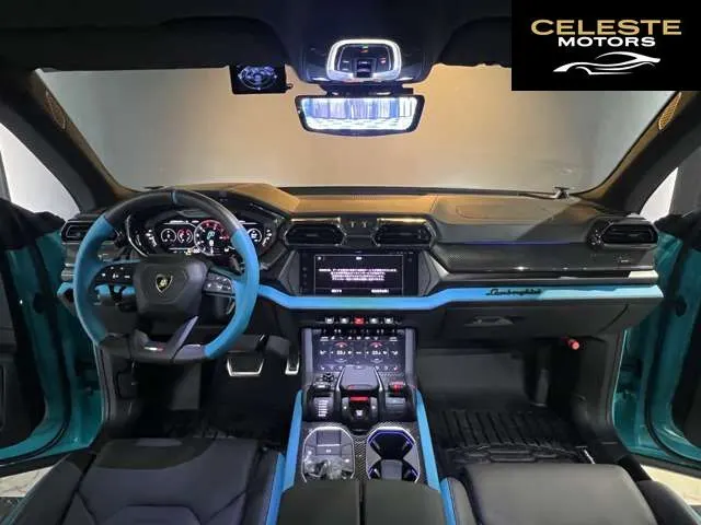 LAMBORGHINI Urus 2025 — photo 8 sur 8