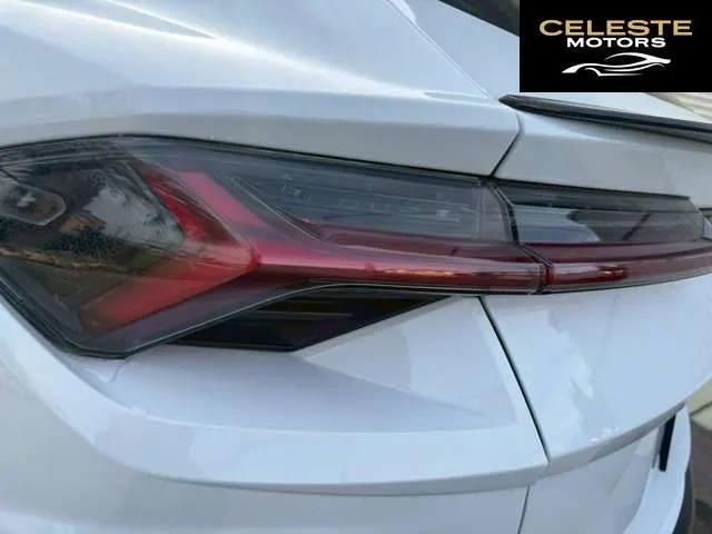 LAMBORGHINI Urus 2021 — photo 8 sur 8