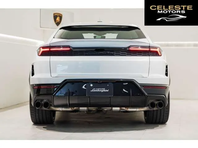 LAMBORGHINI Urus 2025 — photo 2 sur 8