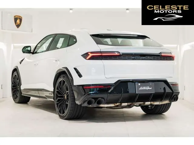 LAMBORGHINI Urus 2025 — photo 4 sur 8