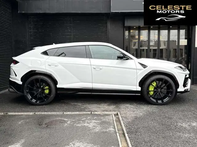 LAMBORGHINI Urus 2021 — photo 4 sur 8