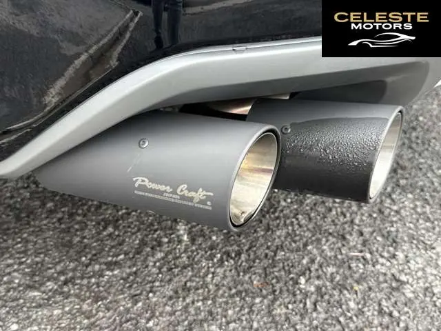 LAMBORGHINI Urus 2021 — photo 5 sur 8