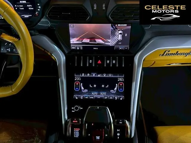 LAMBORGHINI Urus 2019 — photo 6 sur 8