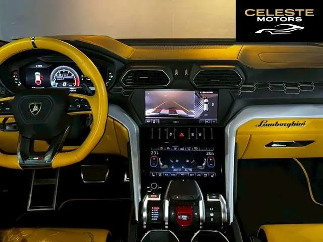 LAMBORGHINI Urus 2019 — photo 7 sur 8