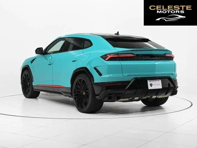 LAMBORGHINI Urus 2026 — photo 2 sur 8
