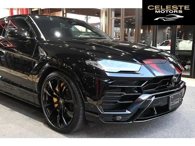 LAMBORGHINI Urus 2020 — photo 4 sur 8