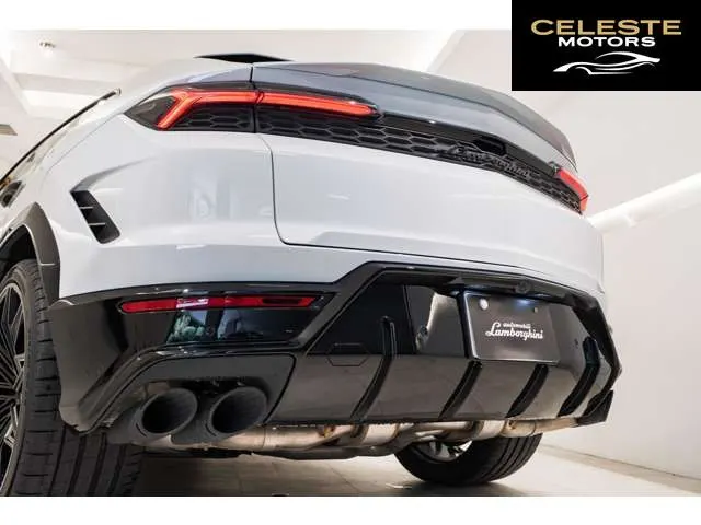 LAMBORGHINI Urus 2025 — photo 6 sur 8