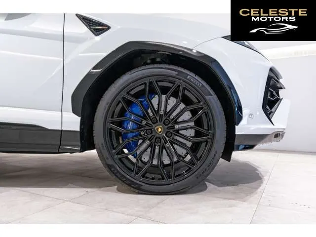 LAMBORGHINI Urus 2025 — photo 8 sur 8