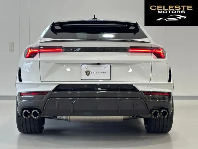 LAMBORGHINI Urus 2023 — photo 2 sur 8
