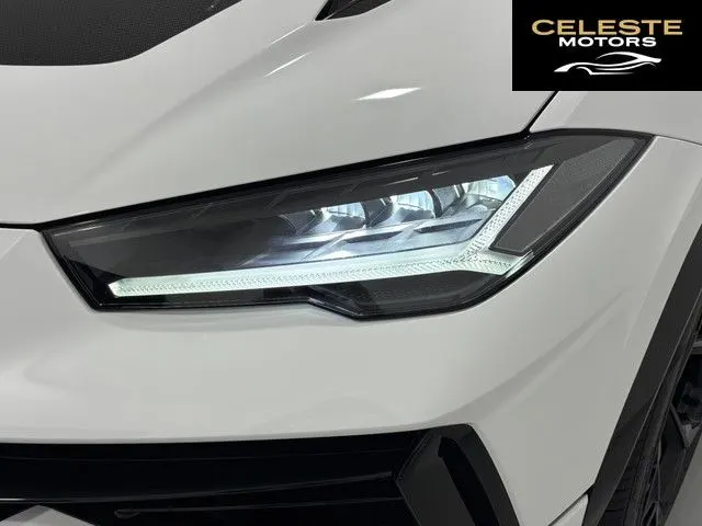 LAMBORGHINI Urus 2023 — photo 5 sur 8