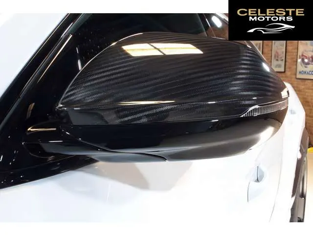 LAMBORGHINI Urus 2019 — photo 4 sur 8