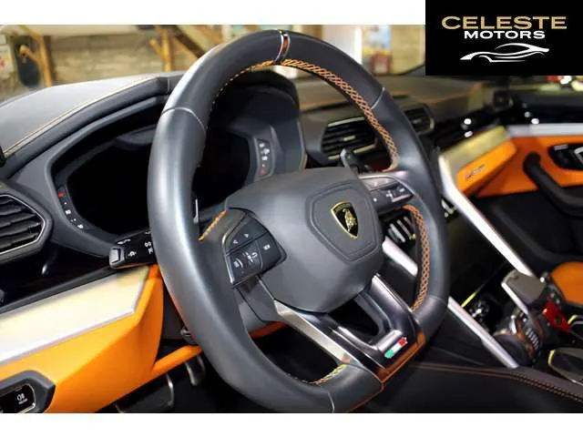 LAMBORGHINI Urus 2019 — photo 6 sur 8