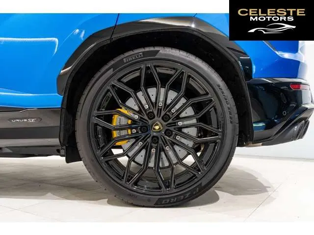 LAMBORGHINI Urus 2025 — photo 7 sur 8
