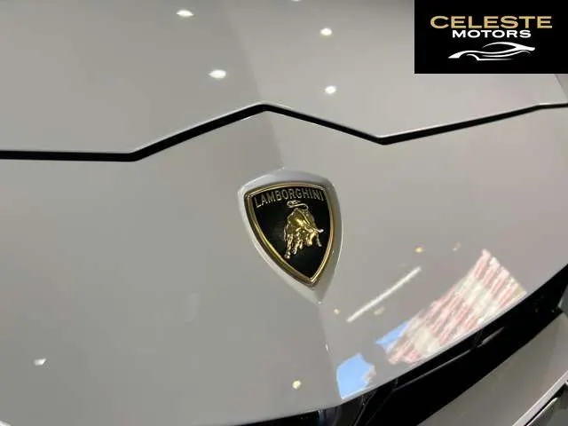LAMBORGHINI Urus 2019 — photo 3 sur 8