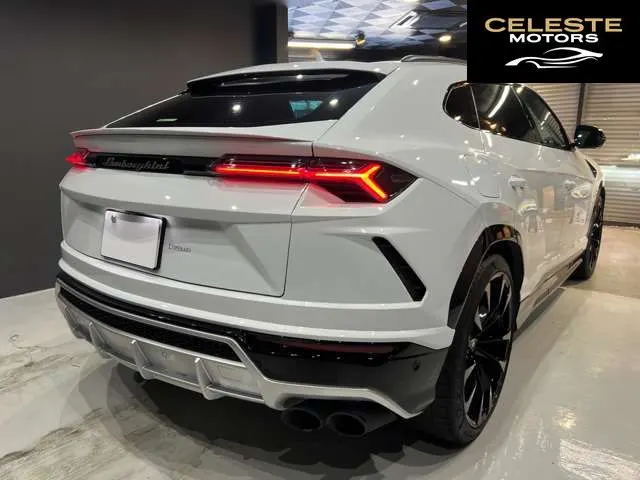 LAMBORGHINI Urus 2019 — photo 5 sur 8