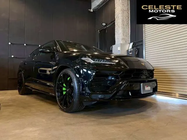 LAMBORGHINI Urus 2023 — photo 8 sur 8