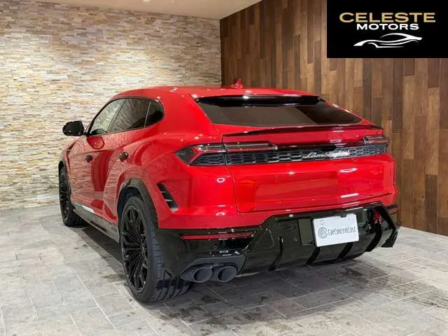 LAMBORGHINI Urus 2025 — photo 5 sur 8