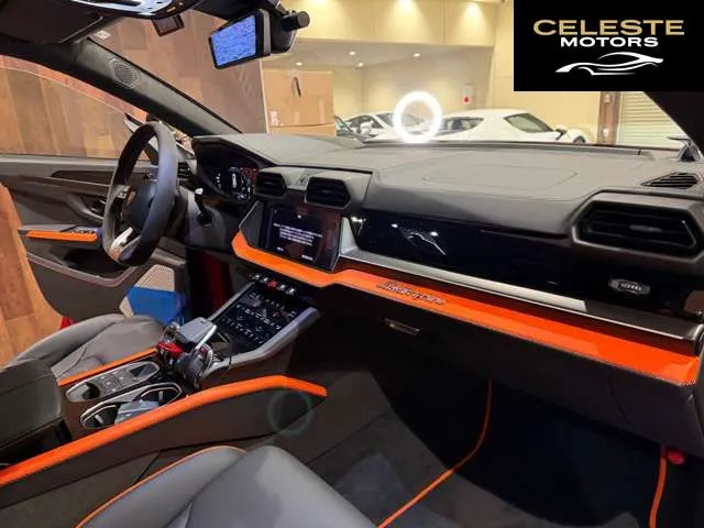 LAMBORGHINI Urus 2025 — photo 7 sur 8