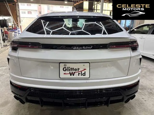 LAMBORGHINI Urus 2019 — photo 3 sur 8