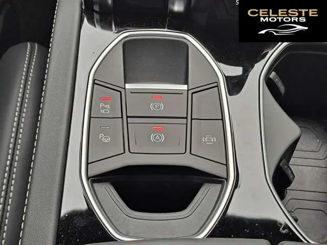 LAMBORGHINI Urus 2021 — photo 7 sur 8