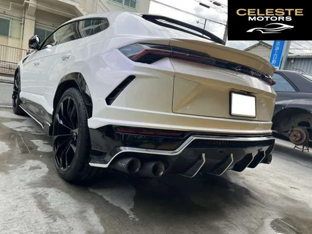 LAMBORGHINI Urus 2023 — photo 4 sur 8
