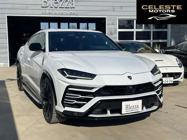 LAMBORGHINI Urus 2021 — photo 2 sur 8
