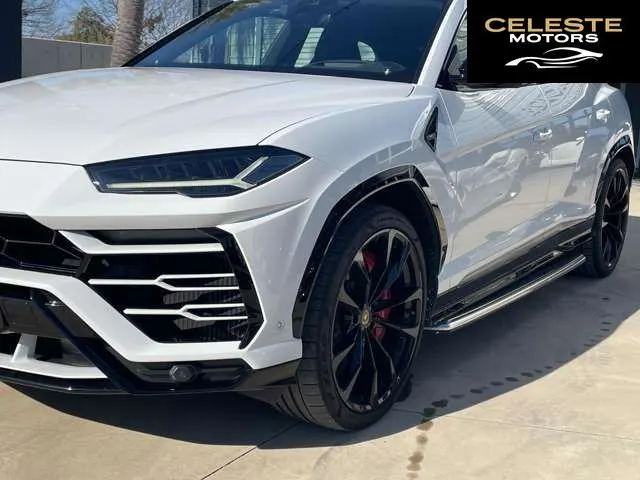LAMBORGHINI Urus 2021 — photo 5 sur 8