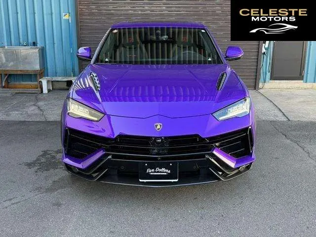 LAMBORGHINI Urus 2023 — photo 5 sur 8