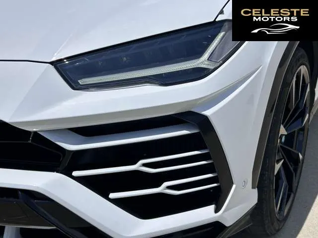 LAMBORGHINI Urus 2020 — photo 4 sur 8